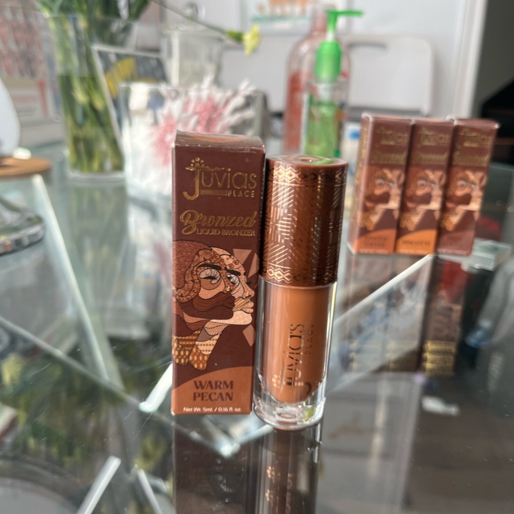 Juvia's Place Brown Bronzer Contour